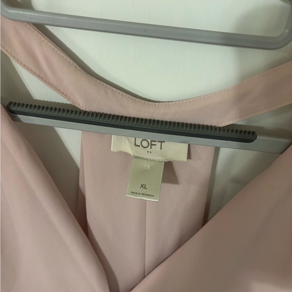 Loft Pink Sleeveless Blouse - Picture 2 of 6